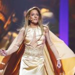 Josie Instagram – No sé si he estado más cerca de Florence Foster Jenkins o de Celine Dion, pero entre ambas divas encontré un lugar en el que elevarme y sentirme muy vivo, acariciando el techo de @tucaramesuena con mis manos… Y es que yo vine aquí a cantar (dentro de mis limitaciones), a  intentar imitar, a divertirme; pero sobre todo vine a entretener y a hacer Televisión como a mí me gusta🎊🥳🎊 Gracias a todos por estar siempre conmigo #viviendorase :-)