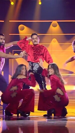 Josie Instagram - Estamos en shock al ver esta nueva faceta de @josietv . 😱 ¡LLÁMANOS, LLÁMANOS! 😉 #TuCaraMeSuena