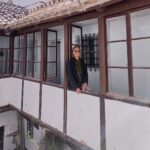 Josie Instagram - Mañana por fin es 28 de marzo y cumpliré años por primera vez en Villa Josie... 🎉🎂🎉 Será el primero de un nuevo ciclo vital que espero poder disfrutar desde aquí: mi lugar en el mundo ❣️🏯 Muy satisfecho con los objetivos cumplidos y muy ilusionado con las curvas que vienen a partir de ahora... 🎉🥳🎉 Medir los cambios de ritmo en el tiempo que te ha tocado vivir, leer entre sus líneas y fluir con ellos es fundamental para dejarte llevar, crecer y disfrutar #viviendorasé :-)