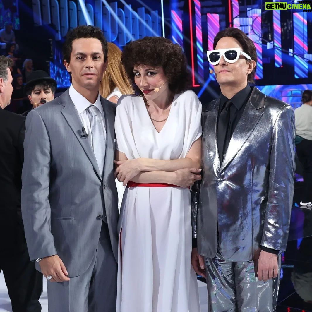 Josie Instagram - Recuerdos de una noche inolvidable en @tucaramesuena ✨🥳✨ El viernes que viene más y mejor a las 22h en @antena3com #viviendorasé :-)