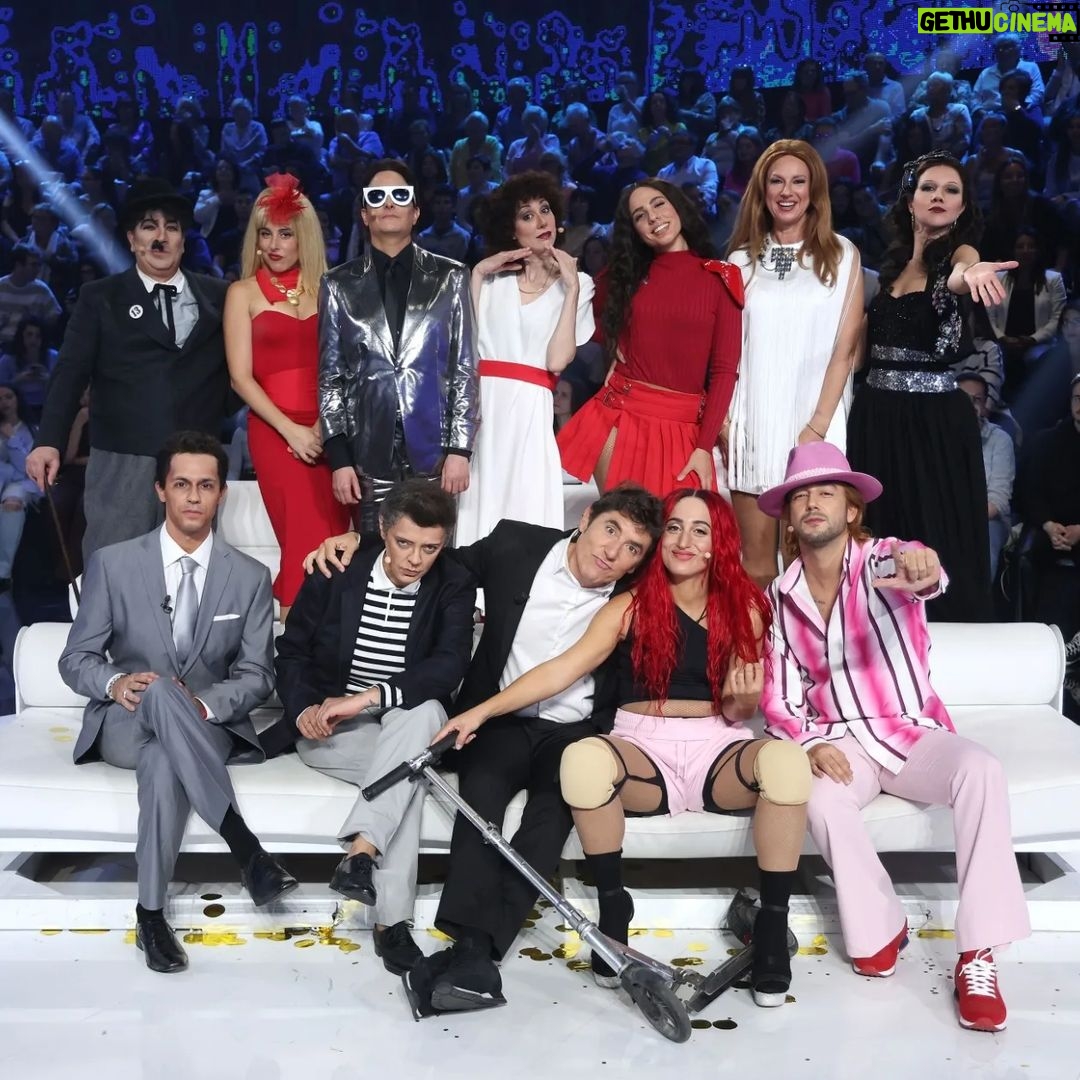 Josie Instagram - Recuerdos de una noche inolvidable en @tucaramesuena ✨🥳✨ El viernes que viene más y mejor a las 22h en @antena3com #viviendorasé :-)