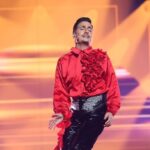 Josie Instagram - Qué gran noche ayer en @tucaramesuena ✨🥳✨ Gracias por estar tan masivamente disfrutando con nosotros❣️Imitar a @wrsandrei no fue fácil porque él baila y canta las 24h desde que era bebebé... ✨👶🏻✨! Gracias @miryambenedited y @borjarueda8 por ayudarme a bailar y a mi querido @w.alkala con el que machaqué un baile que recordaré de por vida... Gracias a todos mis amores que me arropaban alrededor: @fran_coem @apastur21 @ana.acosta11 @marc.montojo Os espero en Villa Josie ❣️ Gracias @manu_n03 por certificar que mi vocecilla podía enfrentarse a 16 galas, gracias @veronicatorrestey por ser la mejor profesora de canto del mundo y encima un ser de luz que tanto me ha apoyado y gracias @iasiain por ser flamante coach de todos nosotros, sin ti hubiera sido imposible sacar esta y tantas imitaciones adelante. Gracias a todos de corazón y el viernes que viene más y mejor #viviendorase a las 22h en @antena3com ✨🥳✨ SHA