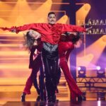 Josie Instagram - Qué gran noche ayer en @tucaramesuena ✨🥳✨ Gracias por estar tan masivamente disfrutando con nosotros❣️Imitar a @wrsandrei no fue fácil porque él baila y canta las 24h desde que era bebebé... ✨👶🏻✨! Gracias @miryambenedited y @borjarueda8 por ayudarme a bailar y a mi querido @w.alkala con el que machaqué un baile que recordaré de por vida... Gracias a todos mis amores que me arropaban alrededor: @fran_coem @apastur21 @ana.acosta11 @marc.montojo Os espero en Villa Josie ❣️ Gracias @manu_n03 por certificar que mi vocecilla podía enfrentarse a 16 galas, gracias @veronicatorrestey por ser la mejor profesora de canto del mundo y encima un ser de luz que tanto me ha apoyado y gracias @iasiain por ser flamante coach de todos nosotros, sin ti hubiera sido imposible sacar esta y tantas imitaciones adelante. Gracias a todos de corazón y el viernes que viene más y mejor #viviendorase a las 22h en @antena3com ✨🥳✨ SHA