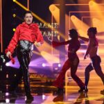 Josie Instagram - Qué gran noche ayer en @tucaramesuena ✨🥳✨ Gracias por estar tan masivamente disfrutando con nosotros❣️Imitar a @wrsandrei no fue fácil porque él baila y canta las 24h desde que era bebebé... ✨👶🏻✨! Gracias @miryambenedited y @borjarueda8 por ayudarme a bailar y a mi querido @w.alkala con el que machaqué un baile que recordaré de por vida... Gracias a todos mis amores que me arropaban alrededor: @fran_coem @apastur21 @ana.acosta11 @marc.montojo Os espero en Villa Josie ❣️ Gracias @manu_n03 por certificar que mi vocecilla podía enfrentarse a 16 galas, gracias @veronicatorrestey por ser la mejor profesora de canto del mundo y encima un ser de luz que tanto me ha apoyado y gracias @iasiain por ser flamante coach de todos nosotros, sin ti hubiera sido imposible sacar esta y tantas imitaciones adelante. Gracias a todos de corazón y el viernes que viene más y mejor #viviendorase a las 22h en @antena3com ✨🥳✨ SHA