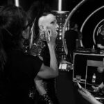 Josie Instagram - Qué nervios al subir por el clonador con un esmoquin blanco y negro y bajar desde un tobogán 🛝 convertido en @alaskaoficial para estar directamente en #laboladecristal... ✨🔮✨Esa es la magia de @tucaramesuena que nos da noches tan inolvidables como esta🙌🏻❣️🙌🏻... Gracias al equipo de vestuario y caracterización de @gestmusic por tanta paciencia y minuciosidad al hacer una conversion tan larga y complicada... ✨❣️✨ Y gracias siempre @anneigartiburu por unas instantáneas que son ya historia de mi vida televisiva #viviendorase Plató de Tu cara me suena