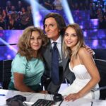 Josie Instagram - Lo mejor de @tucaramesuena es su gente, el equipazo de @gestmusic , el jurado, el público, mi querido @fuentes_manel y el súper elenco del que tengo la inmensa suerte de formar parte... 🍀! La clave de su éxito es la maravillosa energía que se crea en su plató; una vibración inmensa que expande el espectáculo a través de las pantallas cada viernes en @antena3com 🎉🥳🎉 No os perdáis la dosis que viene esta semana... Os espero ahí... #viviendorase Plató de Tu cara me suena