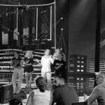 Josie Instagram - Ha llegado el día de mi debut... 🎉🧑‍🎤🎉 Os dejo estás fotos que @anneigartiburu me hizo durante el ensayo general el mismo día que salí a cantar ante mil personas🫣, esa vivencia oro puro 🪙 que jamás olvidaré... Ojalá os guste la primera gala de la décima edición de @tucaramesuena 🤞🏻🤞🏻🤞🏻 Os espero a las 22h en @antena3com #viviendorasé :-) Plató de Tu cara me suena