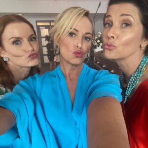 Josie Bissett Instagram - Dreaming of the beautiful beaches of Puerto Rico where we filmed @fantasyislandtv 🏝. Behind the scenes was always a blast with this gorgeous group! ❣️

Will you be tuning in to see what kind of craziness me, @lauraleightonforreal and @daphnezuniga get into on the island?! (it airs Sunday on @foxtv @8:30est) 

#fantasyisland #fantasyislandtv #melroseplace #puertorico #behindthescenes #janemancini