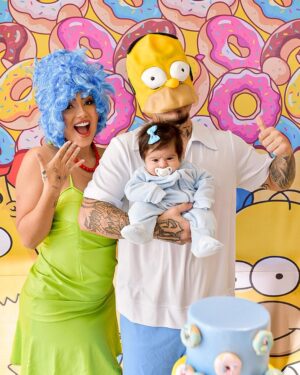 Jottapê Instagram - E @athenaoficial_ foi pegar chupeta logo hoje pra entrar no personagem! 😂 #3MesesDaAthena 🍩