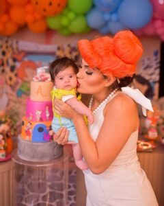 Jottapê Instagram - Yabba Dabba Doo! 🧡 #2MêsDaAthena 🫶🏼