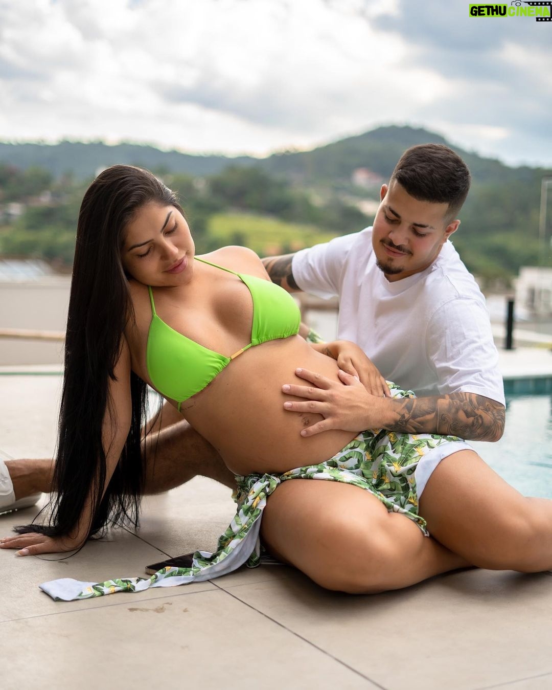 Jottapê Instagram - Vocês acham que a Athena será mais a cara de quem, da mamãe ou do papai? 💚