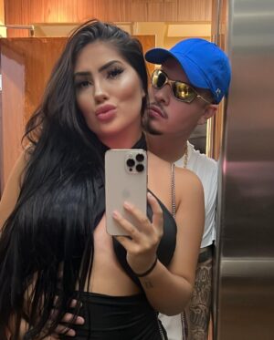 Jottapê Instagram - Hoje é o dia dessa mulher que entrou na minha vida mudando tudo pra melhor!
Já parou pra pensar na mulher que você se tornou ? Dançarina, Coreografa, empresaria, e o mais foda de tudo isso é a Mãe que você é! Fico encantado com o cuidado que você tem com a nossa pequena, tenho certeza que ela vai ser sua melhor amiga pra sempre!
Obrigado por ser essa mulher incrível, por me mudar pra melhor todos os dias. Você me conheceu eu era um muleke, e hoje graças a você me tornei um homem que te ama mais que tudo! 
Feliz aniversário meu amor, te amo ❤️