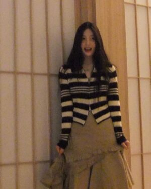 Joy Instagram - 새해 복 많이 받으세요🥰