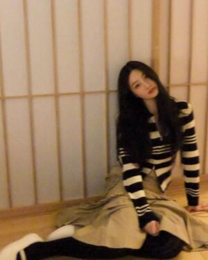 Joy Instagram - 새해 복 많이 받으세요🥰