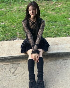 Joy Instagram - 내가 좋아하는 모음 ☁️🌴🧚‍♀️🎸🎵🩰🖤♥️