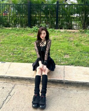 Joy Instagram - 내가 좋아하는 모음 ☁️🌴🧚‍♀️🎸🎵🩰🖤♥️