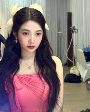 Joy Instagram - aku cinta kamu💚

노래 가사에 혼란스러워말아요 러비들!!😭
단지 노래가 너무 좋아서 같이 듣고싶어서 올린것뿐이에요!🥹😭