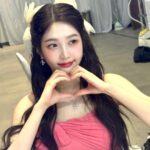 Joy Instagram - aku cinta kamu💚 노래 가사에 혼란스러워말아요 러비들!!😭 단지 노래가 너무 좋아서 같이 듣고싶어서 올린것뿐이에요!🥹😭 Jakarta, Indonesia