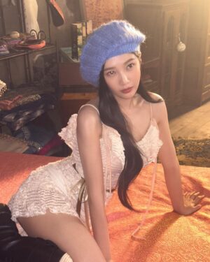 Joy Instagram - 💙I fall in love @todayis_wendy 💙