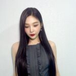 Joy Instagram - 러비들🤍 2주차 인가가요까지 칠킬 무대 무사히 마무리했어요🥹 열심히 준비한 정규 3집앨범 많이 사랑해주셔서 너무너무 고맙구 이른 시간 사녹에도 크게 응원해주셔서 힘이 많이 됐어요💚 2023년 한 해가 벌써 다 끝나가는데 이번 활동은 가장 크게 기억에 남을 행복한 활동이 될 것 같아요🥰 음방 활동은 끝났지만 계속 칠킬 앨범 많이 들어주실거죠?🥹 날이 많이 추운데 건강 잘 챙기시구 정말 너무너무 사랑합니다아🥰💚 마지막으로 이번 앨범 함께 고생해주신 모든 분들 정말 감사합니다!!💚🥹