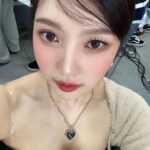 Joy Instagram - 행복한 연말🥰