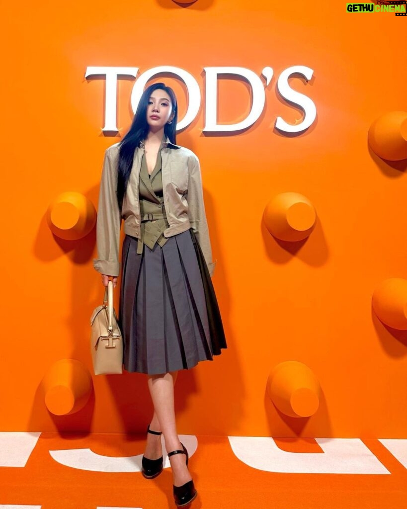 Joy Instagram - The Art of Craftsmanship🧡 @tods #Tods #TimWalker #TodsSingapore