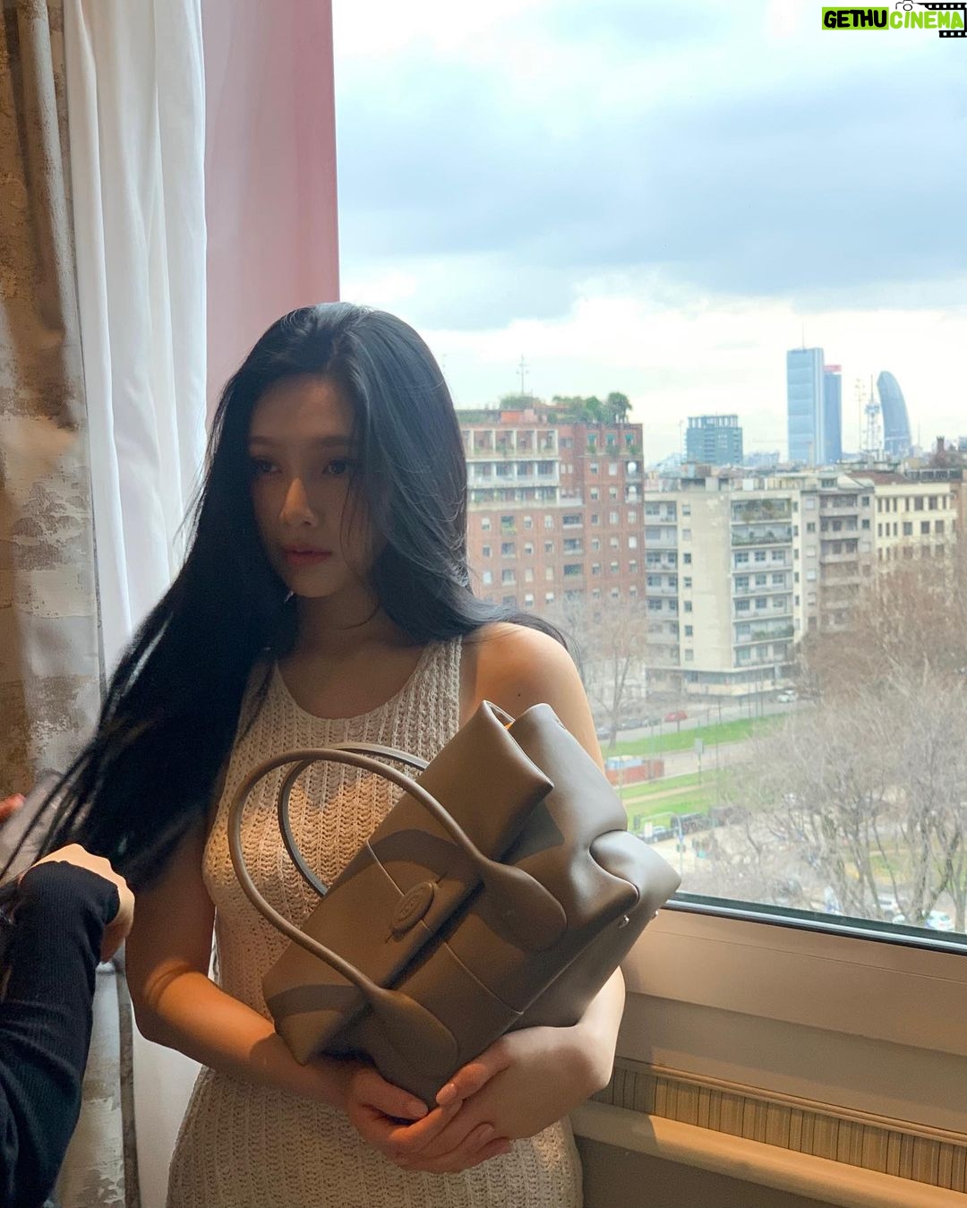 Joy Instagram - @tods #TodsSS24 #TodsDiBag #TodsDiBagReverse Milan, Italy