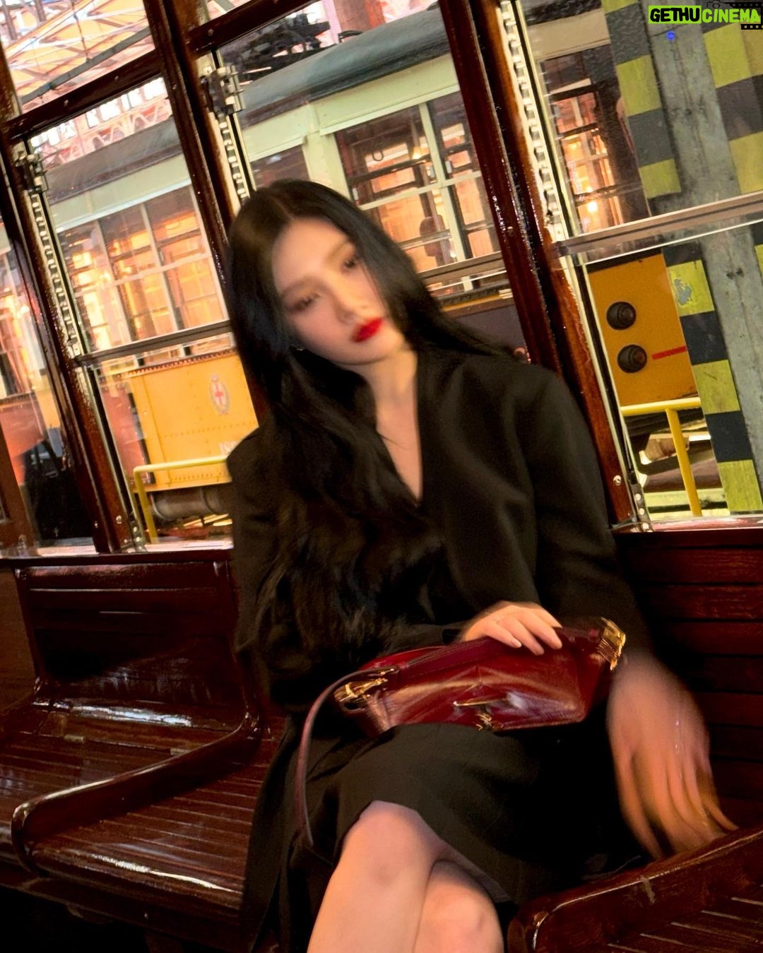 Joy Instagram - #TodsFW24 @tods @mt_matteotamburini Milan, Italy