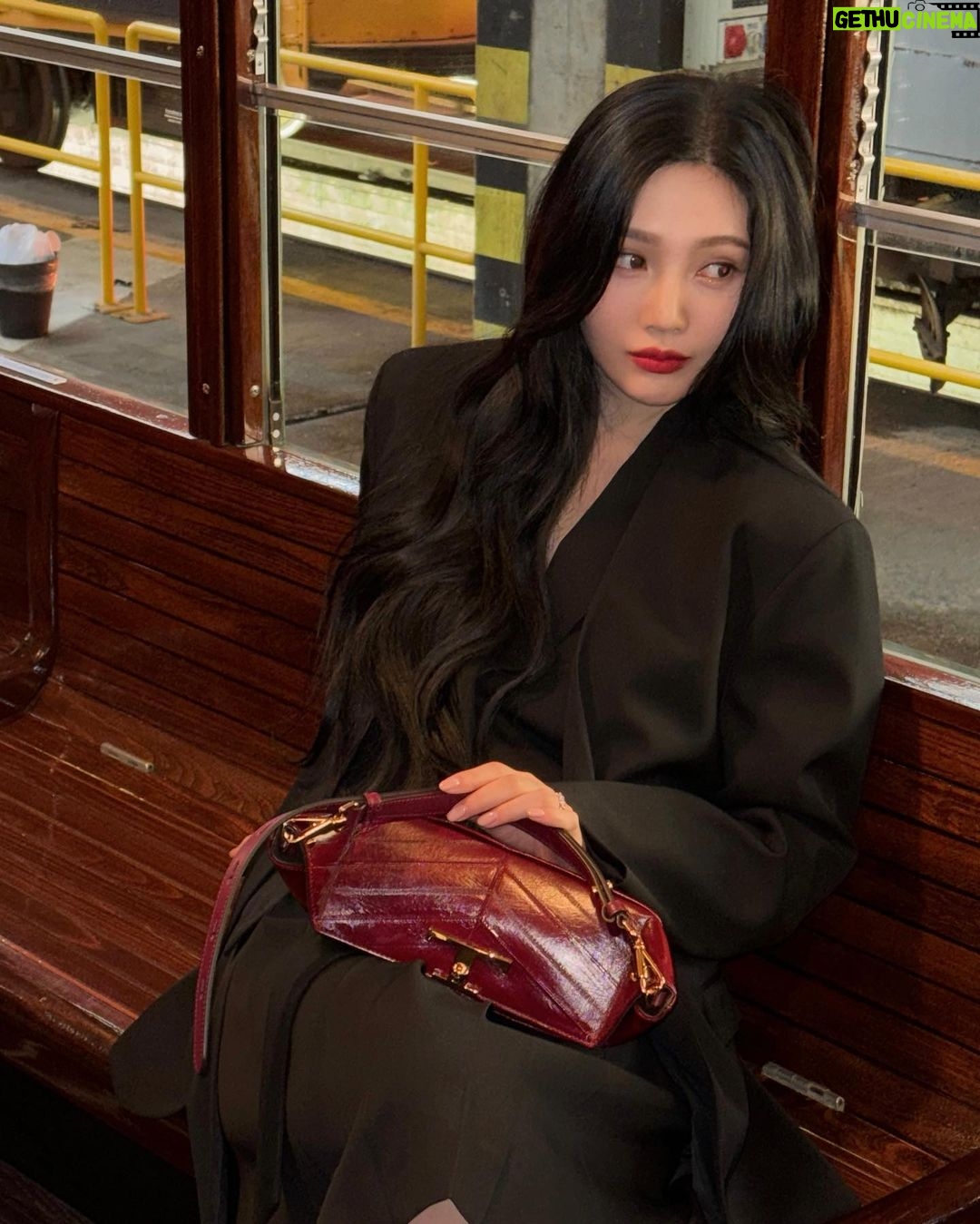 Joy Instagram - #TodsFW24 @tods @mt_matteotamburini Milan, Italy
