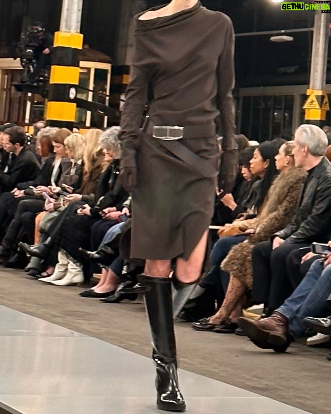 Joy Instagram - @tods @mt_matteotamburini 🤍 #TodsFW24 Milan, Italy