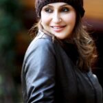 Juhi Babbar Instagram - Himachal ki hawaaon se nikal kar....Now, the LONDON winds are calling🍃🎭 🇬🇧 #Withloveaapkisaiyaara #HimachalDiaries #LondonCalling #Wanderlust #TravelGoals #AdventureAwaits #NatureLover #ExploreTheWorld #TravelAddict #WanderlustWednesday #ScenicBeauty #LondonLife #TravelInspiration #DiscoverHimachal #CityOfLondon #IncredibleIndia #TravelPhotography #WindyAdventures #LondonVibes #MountainEscape #JuhiBabbarSoni 📸 @photographer_on_bike
