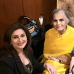 Juhi Babbar Instagram - I am extremely happy to share that “FARREY” is finally out in theatres and is receiving love and applause from one and all🙏💕 It makes me even happier to share that I am also a part of this film! These are some special moments close to my heart from the night of the premiere⭐️ with my family -❤️ My Parents, Anup, Imaan, Chachi, Jasmine (Aarya, Prateik, Chacha, Kajjo & Priya, you were extremely missed) The first photo HAD TO BE one with the absolute show stealers Alizeh, Sahil, Prasanna, Zeyn. Each one of you is absolutely phenomenal in your roles🌟 I feel blessed to have this photo of my precious moment with Salma Aunty💫 I am so happy for my friends and the producers of the film🤗Atul and Alvira, that the film is being loved and appreciated by everyone!! My heartfelt gratitude for my director💕🙏Soumendra sir, as this film wouldn’t be what it is if you weren’t here to guide us through the whole process. I admire your art of storytelling and the eye for realism. Couldn’t have asked for a better seasoned and talented co-actor than Ronit Roy🤩 And last but not the least, The BHAI of the family, The BHAI of them all, Salman Khan💖 Thank you for all your love and the trust the family has shown in me with Alizeh’s training and journey of becoming the actor that she is today💓💓💓 LIKE THE CRITICS ARE SAYING, IT DEFINITELY IS ONE OF THE BEST FILMS OF 2023. FARREY, IN THEATRES NOW🎬😍📽 #farreh #skfilmsofficial #reellifeproduction #alizeh #proudmoment #bollywood #premiere #newfilm #student #intheatresnow #juhibabbarsoni #memories #special night