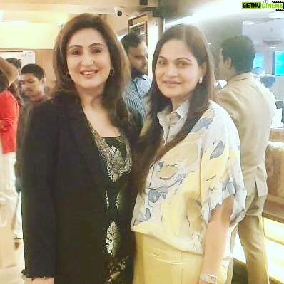 Juhi Babbar Instagram - I am extremely happy to share that “FARREY” is finally out in theatres and is receiving love and applause from one and all🙏💕 It makes me even happier to share that I am also a part of this film! These are some special moments close to my heart from the night of the premiere⭐️ with my family -❤️ My Parents, Anup, Imaan, Chachi, Jasmine (Aarya, Prateik, Chacha, Kajjo & Priya, you were extremely missed) The first photo HAD TO BE one with the absolute show stealers Alizeh, Sahil, Prasanna, Zeyn. Each one of you is absolutely phenomenal in your roles🌟 I feel blessed to have this photo of my precious moment with Salma Aunty💫 I am so happy for my friends and the producers of the film🤗Atul and Alvira, that the film is being loved and appreciated by everyone!! My heartfelt gratitude for my director💕🙏Soumendra sir, as this film wouldn’t be what it is if you weren’t here to guide us through the whole process. I admire your art of storytelling and the eye for realism. Couldn’t have asked for a better seasoned and talented co-actor than Ronit Roy🤩 And last but not the least, The BHAI of the family, The BHAI of them all, Salman Khan💖 Thank you for all your love and the trust the family has shown in me with Alizeh’s training and journey of becoming the actor that she is today💓💓💓 LIKE THE CRITICS ARE SAYING, IT DEFINITELY IS ONE OF THE BEST FILMS OF 2023. FARREY, IN THEATRES NOW🎬😍📽 #farreh #skfilmsofficial #reellifeproduction #alizeh #proudmoment #bollywood #premiere #newfilm #student #intheatresnow #juhibabbarsoni #memories #special night