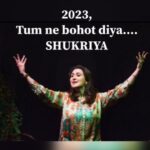 Juhi Babbar Instagram - Shukriya 2023💫🙏.....2024, swaagat hai💫🙏 #2023 #2024 #shukriya #swaagat #gratitude #thankfulgratefulblessed #juhibabbarsoni