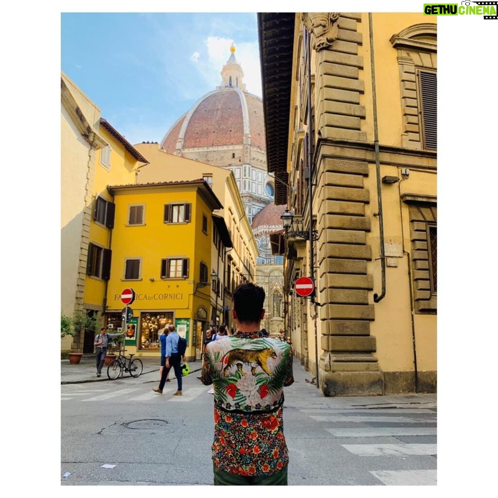 Julia Chan Instagram - Happy Birthday, pal! Future looks bright, @instadanjlevy 🐅💫 Duomo Santa Maria del Fiore, Florence