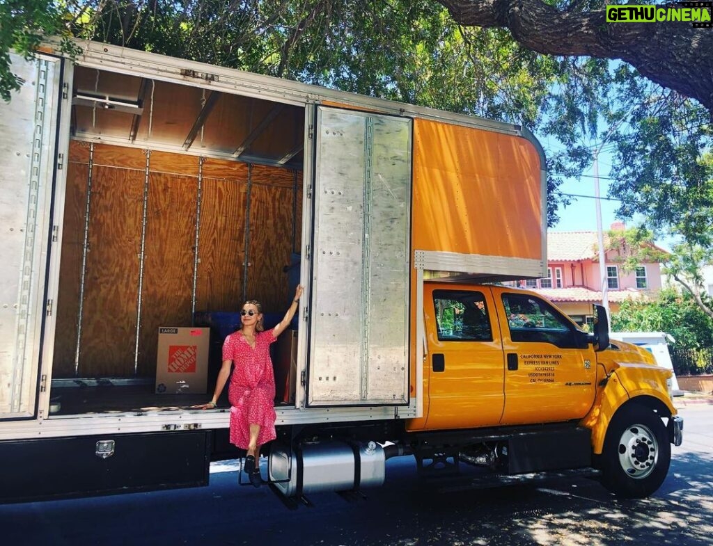 Julia Chan Instagram - Big truck. Big change. Thank you, Los Angeles, and all my magical friends here, for three life-changing years. New York, old girl, I’ll see you in a fortnight. Silver Lake