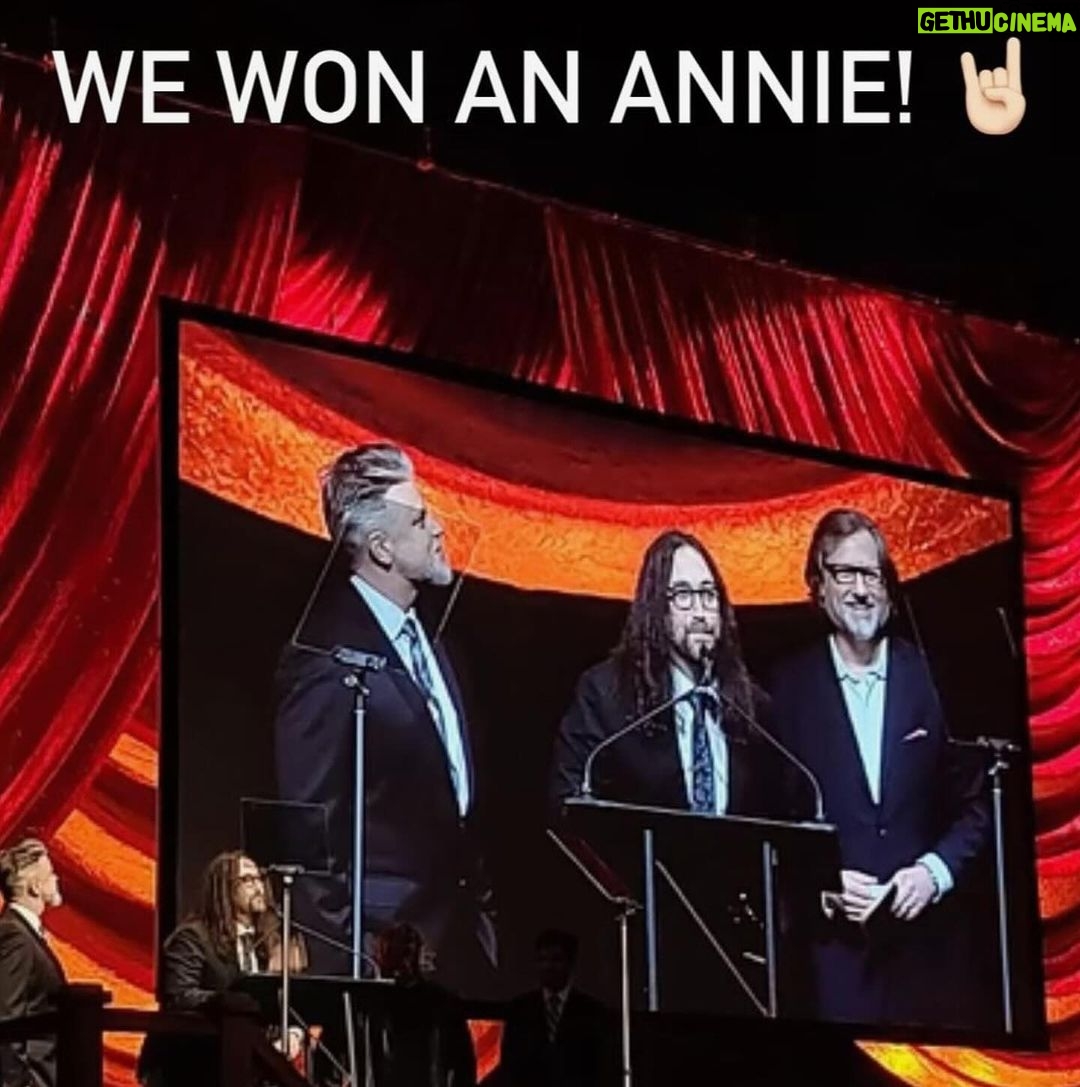 Julian Lennon - 4.8K Likes - Congrats to My lil Brother!
And a lovely Birthday present for Yoko!
♥️🙏🏻😘