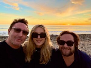 Julian Lennon Instagram - A Sunday cruise over the SM mountains to the PCH, then up north for a gorgeous Sunset…

Thankful 🙏🏻