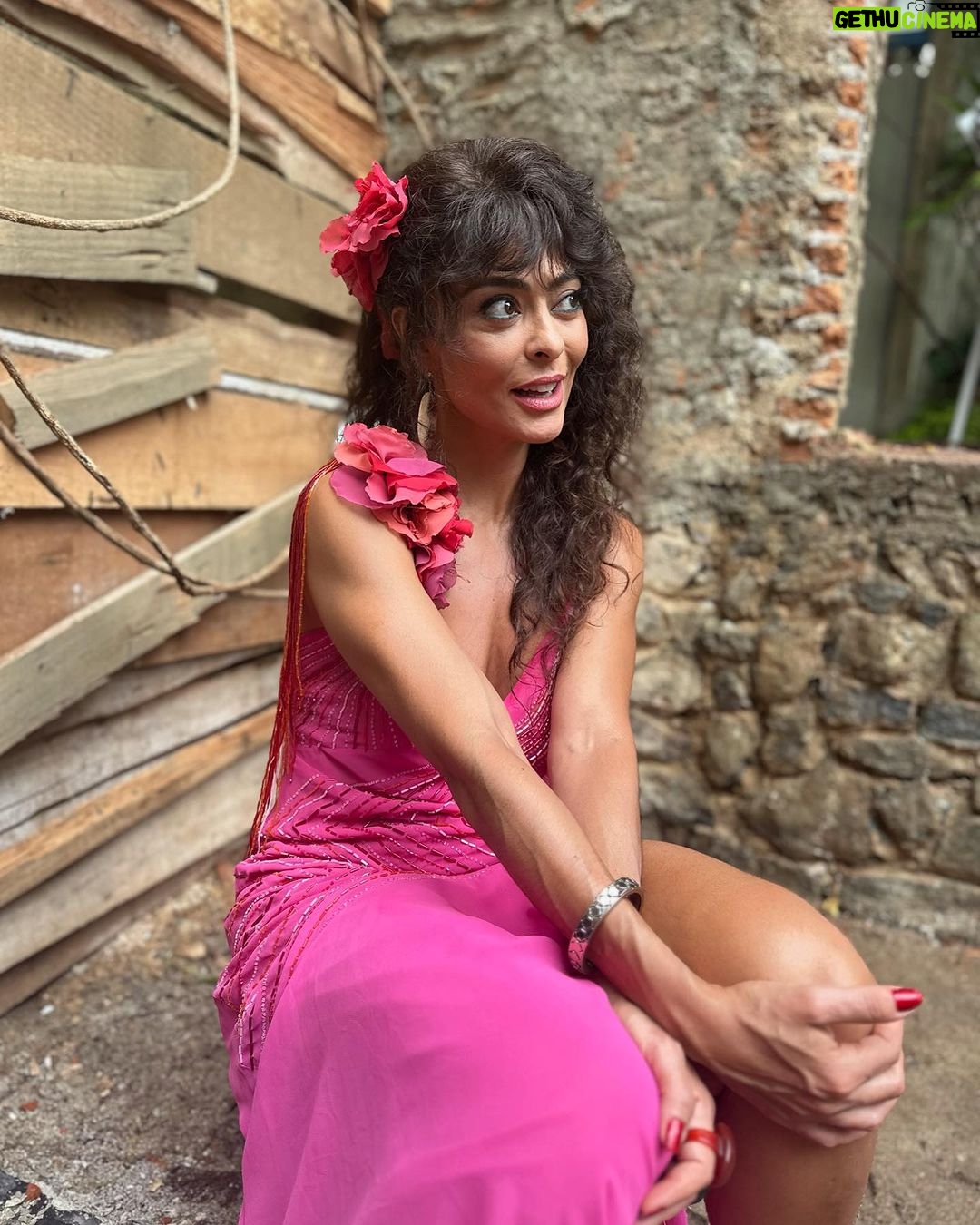 Juliana Paes - 187K Likes - Bastidores de um casamento!! 🥰❤️ #Renascer
📸 @gshow
Créditos: Cadu Pilotto / Elles Soares