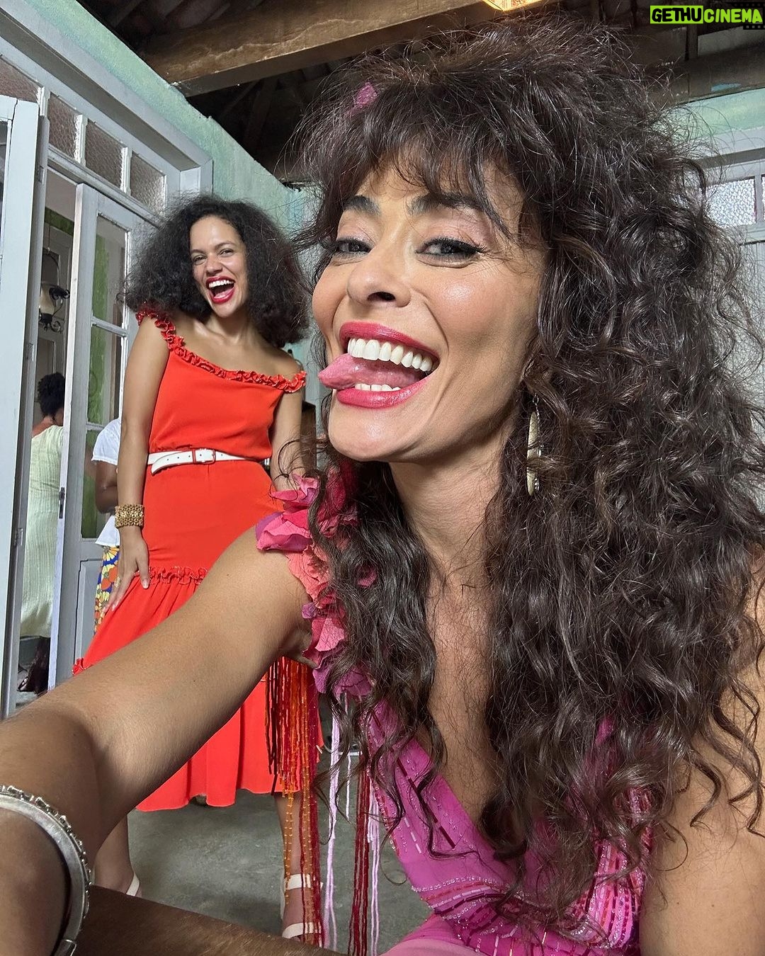 Juliana Paes - 187K Likes - Bastidores de um casamento!! 🥰❤️ #Renascer
📸 @gshow
Créditos: Cadu Pilotto / Elles Soares