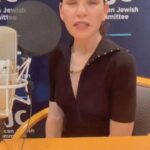 Julianna Margulies Instagram - I had a great discussion on People of the Pod podcast where I talk about HESP (Holocaust Educator School Partnership) and how we need to educate our students on the history of the Holocaust. @ajc.global #americanjewishcommittee #neverforget #education #museumofjewishheritage