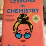 Julianna Margulies Instagram - Happy Wednesday! Just finished this wonderful book, thank you @samantham01 for the recommendation. Just loved it. Highly recommend, once you start you won’t put it down. #lessonsinchemistry #bonnieGarmus #readbooks