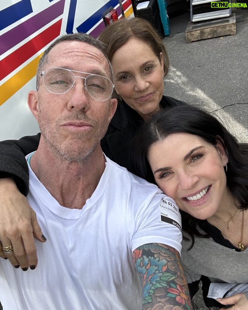 Julianna Margulies Instagram - Hanging with @nancylbanks and @mrchrismcmillan Nothing like old friends to make you feel at home #theMorningShow