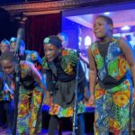 Julianna Margulies Instagram - What an incredible night with these gorgeous children, so full of joy and goodness and talent. #theafricanchildrenschoir #thechangemakersgala2023 With my girls @carlagugino and @samantham01 ❤️