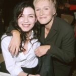 Julianna Margulies Instagram - #internationalwomensday I’ve gotten to meet some amazing women in my life, so grateful to smart, strong, independent women all over the world. #supportwomen #supportgirlseducation