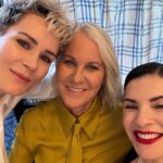 Julianna Margulies Instagram - Had the most lovely morning @kallmeyerofficial show. Gorgeous clothes and I got to hang out with @rennaestubbs and @ashlynharris24 #fashionweek #ilovenyc❤️ #kallmeyer