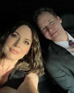Julie Ann Emery Instagram - Put on a little black dress from @elliatt & happily cheered in my brilliant @bettercallsaulamc friends with my boo #KevinEarley at the @saturnawards last night! @mrpatrickfabian & Peter Gould were dashing and perfect accepting their awards live. I somehow managed to show up matching the backdrop 👀👀 but @jenna.marie.beauty makeup & @lucy_gedjeyan hair were perfectly on point as usual. Also got some time in fangirling over C-3PO & cozying up to Frankenstein with @jennofthefuture Thx so much for the invite @sonytvofficial & @amc_tv @jennofthefuture