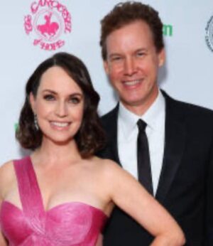 Julie Ann Emery Instagram - Had an absolutely beautiful night out with #KevinEarley at #carouselballofhope for the @cdfdiabetes and #BarabaraDavisCenter 
@johnlegend was magical, @deborahcox (who Kev has worked opposite) was transcendent, and I had the added pleasure of running into brilliant #BetterCallSaul pal @ed_begley_jr 
Felt good to be out again for a great cause. 
Thx to my incredible team for the support and for making me presentable!
PR: @chprteam @monaloring @annakrnspr @taylorveebee 
Styling: @karenraphael @ilanauretsky @brandonmichaelg 
Makeup: @jenna.marie.beauty 
Hair: @lucy_gedjeyan 

Dress: @marialuciahohan24 
Earrings: @untamedpetals 
Rings: @vraiofficial @effyjewelry @melindamaria_jewelry 
Bracelet: @vraiofficial 
Clutch: @tylerellisofficial 
(Carried quite a few of their beautiful clutches lately! My phone fits in the back slide pocket!!)