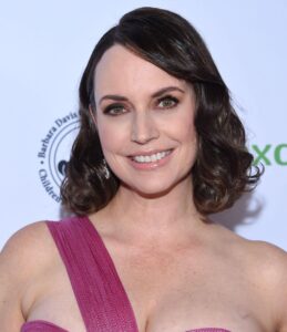 Julie Ann Emery Instagram - Had an absolutely beautiful night out with #KevinEarley at #carouselballofhope for the @cdfdiabetes and #BarabaraDavisCenter @johnlegend was magical, @deborahcox (who Kev has worked opposite) was transcendent, and I had the added pleasure of running into brilliant #BetterCallSaul pal @ed_begley_jr Felt good to be out again for a great cause. Thx to my incredible team for the support and for making me presentable! PR: @chprteam @monaloring @annakrnspr @taylorveebee Styling: @karenraphael @ilanauretsky @brandonmichaelg Makeup: @jenna.marie.beauty Hair: @lucy_gedjeyan Dress: @marialuciahohan24 Earrings: @untamedpetals Rings: @vraiofficial @effyjewelry @melindamaria_jewelry Bracelet: @vraiofficial Clutch: @tylerellisofficial (Carried quite a few of their beautiful clutches lately! My phone fits in the back slide pocket!!)