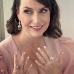 Julie Ann Emery Instagram - Had an absolutely beautiful time at the #DaytimeBeautyAwards for @hollywoodbeautyawards presenting with @thanks.rob & Paula Abdul yesterday. Congratulations to @wearefirmenich on their Fragrance Innovation Award. And as always, so much gratitude to my incredible team of artists Styling @karenraphael @ilanauretsky Hair/Makeup @jenna.marie.beauty Dress @toccin.official Shoes @3publicrelations Earrings & pink ring: @dangelojoyeria Clutch @nataliemillsofficial GORGEOUS rings: @nataliemillsofficial PR @chprteam @monaloring @annakrnspr #KevinEarley